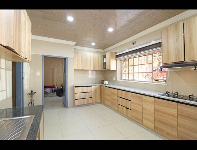 5 BEDROOM HOUSE FOR SALE IN DUNSEVERN